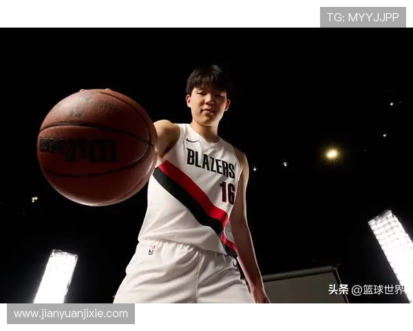 NBA开拓者迎来重建关键期新赛季阵容调整引发球迷热议持续升温