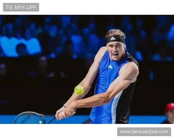 网球赛季火热进行，世界顶级选手争夺各大赛事冠军荣耀